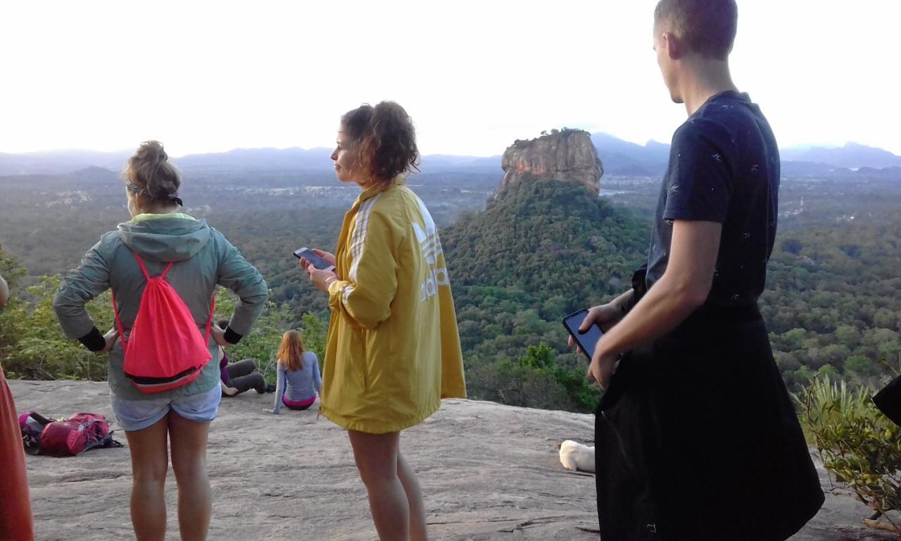 Liyara Home Stay Sigiriya Exterior foto